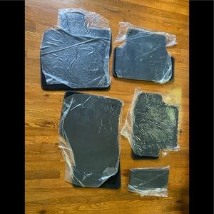 VW 2017 Golf GTI floor mats